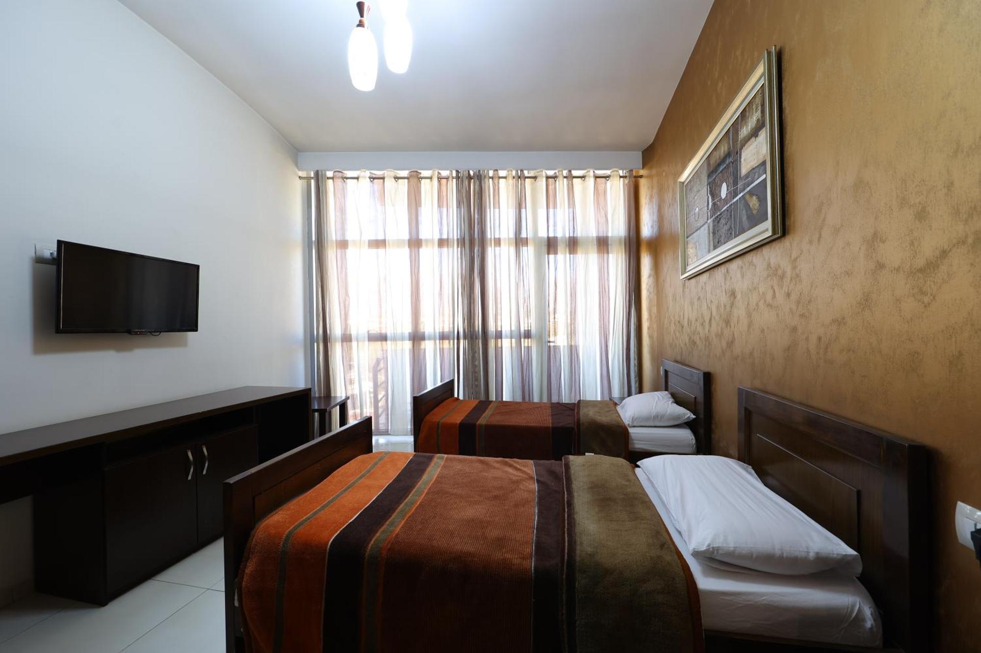 Hotel Gjuta Farke e Madhe Exterior photo